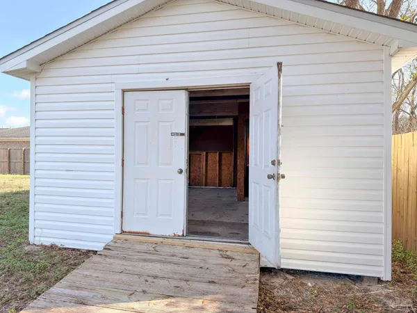 $1,475 | 1341 Dog Track Road, Pensacola, FL 32506