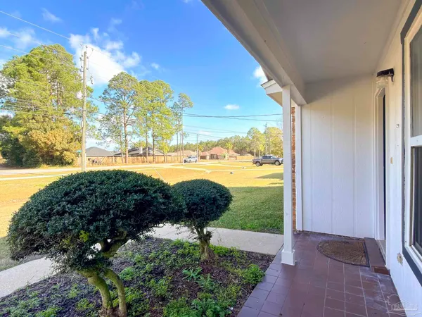 $1,475 | 1341 Dog Track Road, Pensacola, FL 32506