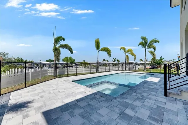 $1,549,000 | 6522 Simone Shores Circle, Apollo Beach, FL 33572