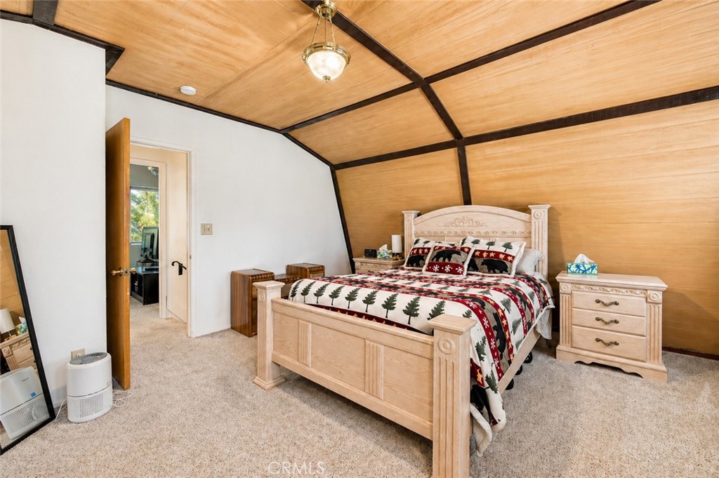 1916 Rustic Way Pine Mountain Club, CA 93222 - Photo 10 of 17 Bedroom 1 cont