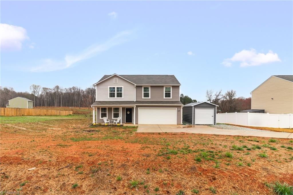 143 Hunt Road Lexington, NC 27292 - Photo 2 of 28