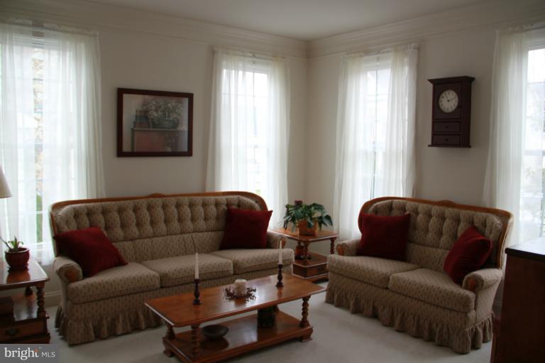 10807 Catron Road Perry Hall, MD 21128 - Photo 7 of 23 Living Room