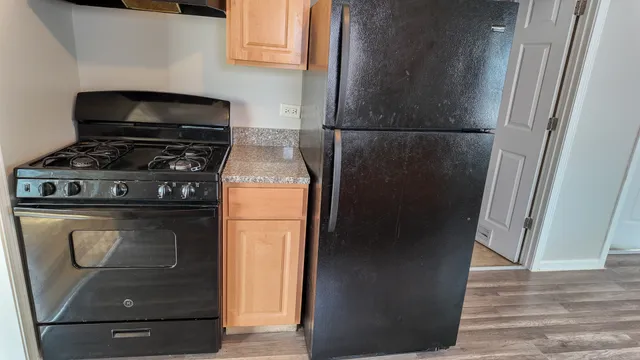 $191,000 | 746 East 157th Street, South Holland, IL 60473