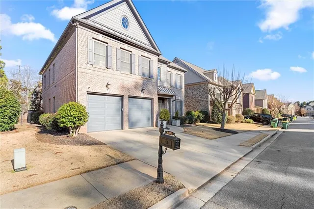 $949,900 | 6272 Mount Vernon Oaks Drive, Sandy Springs, GA 30328