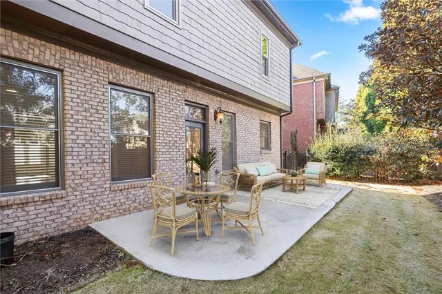 $949,900 | 6272 Mount Vernon Oaks Drive, Sandy Springs, GA 30328