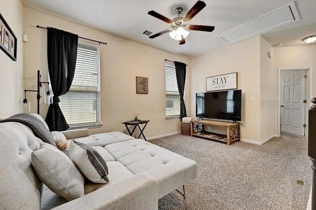 $2,395 | 7709 Menchaca Road, Unit 10, Austin, TX 78745