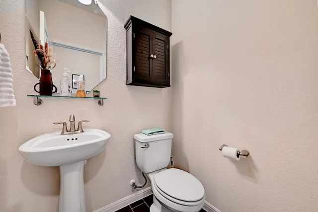 $2,395 | 7709 Menchaca Road, Unit 10, Austin, TX 78745