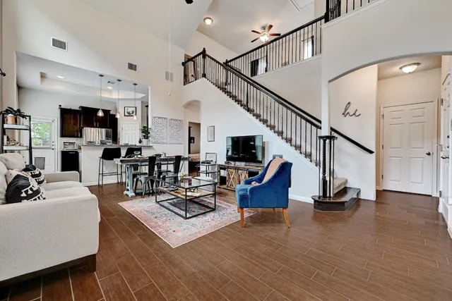 $2,395 | 7709 Menchaca Road, Unit 10, Austin, TX 78745