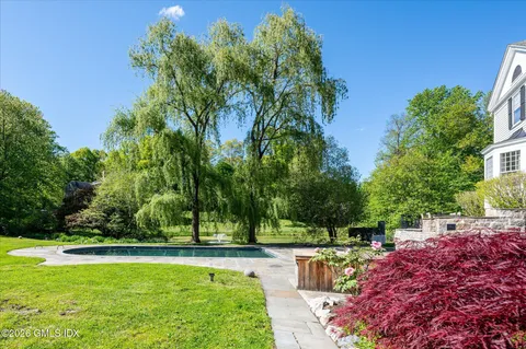 $3,400,000 | 351 Erskine Road, Stamford, CT 06903