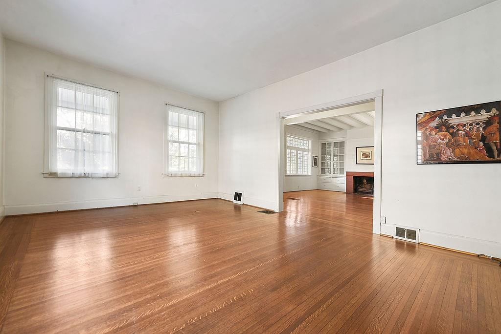 5664 Darlington Road Pittsburgh, PA 15217 - Photo 16 of 44 Gallery Image 16