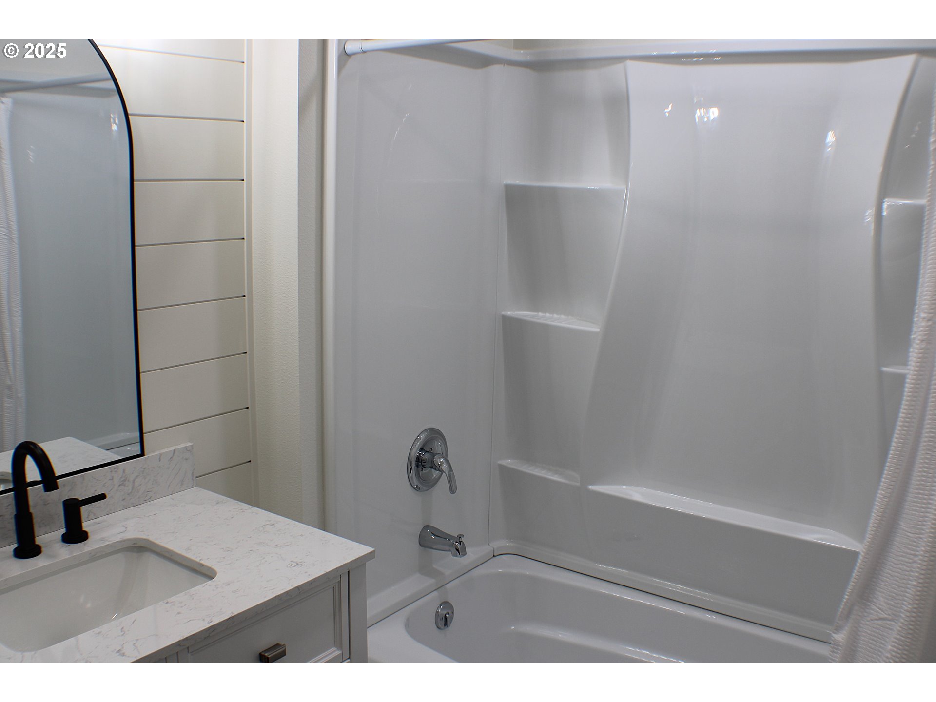 3450 Shoestring Road Riddle, OR 97469 - Photo 11 of 48 a bathroom with a sink and mirror