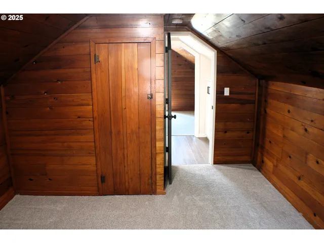 a view of a bathroom