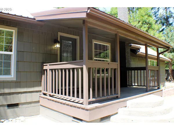 $570,000 | 3450 Shoestring Road, Riddle, OR 97469