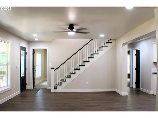 $570,000 | 3450 Shoestring Road, Riddle, OR 97469