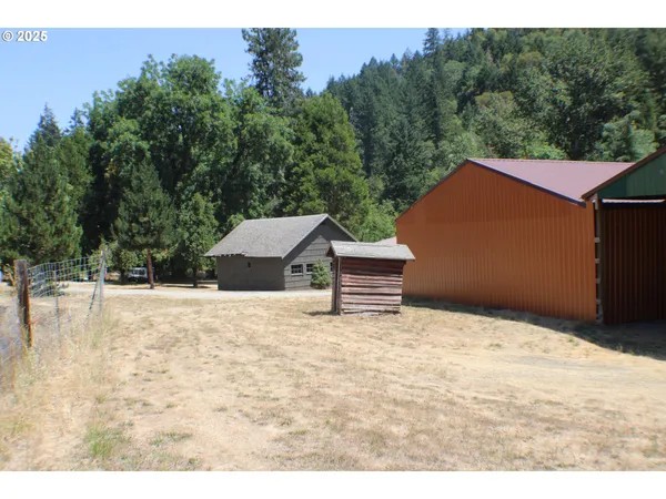 $570,000 | 3450 Shoestring Road, Riddle, OR 97469