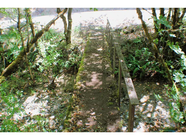 $570,000 | 3450 Shoestring Road, Riddle, OR 97469