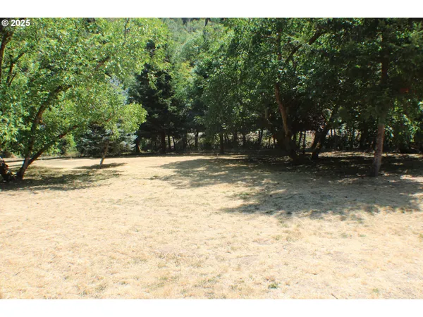 $570,000 | 3450 Shoestring Road, Riddle, OR 97469