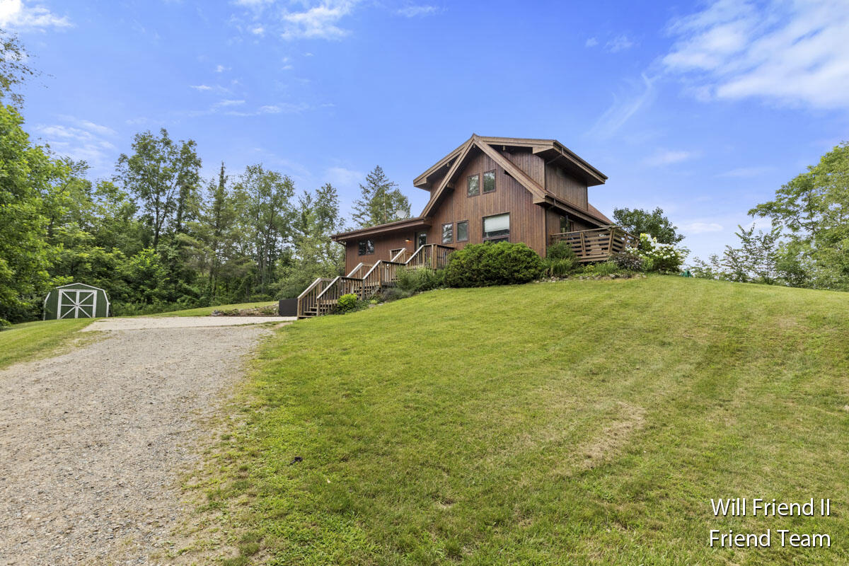 2400 Tobias Road Delton, MI 49046 - Photo 36 of 62 IMG_1001