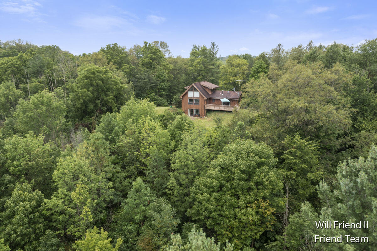 2400 Tobias Road Delton, MI 49046 - Photo 46 of 62 IMG_1044