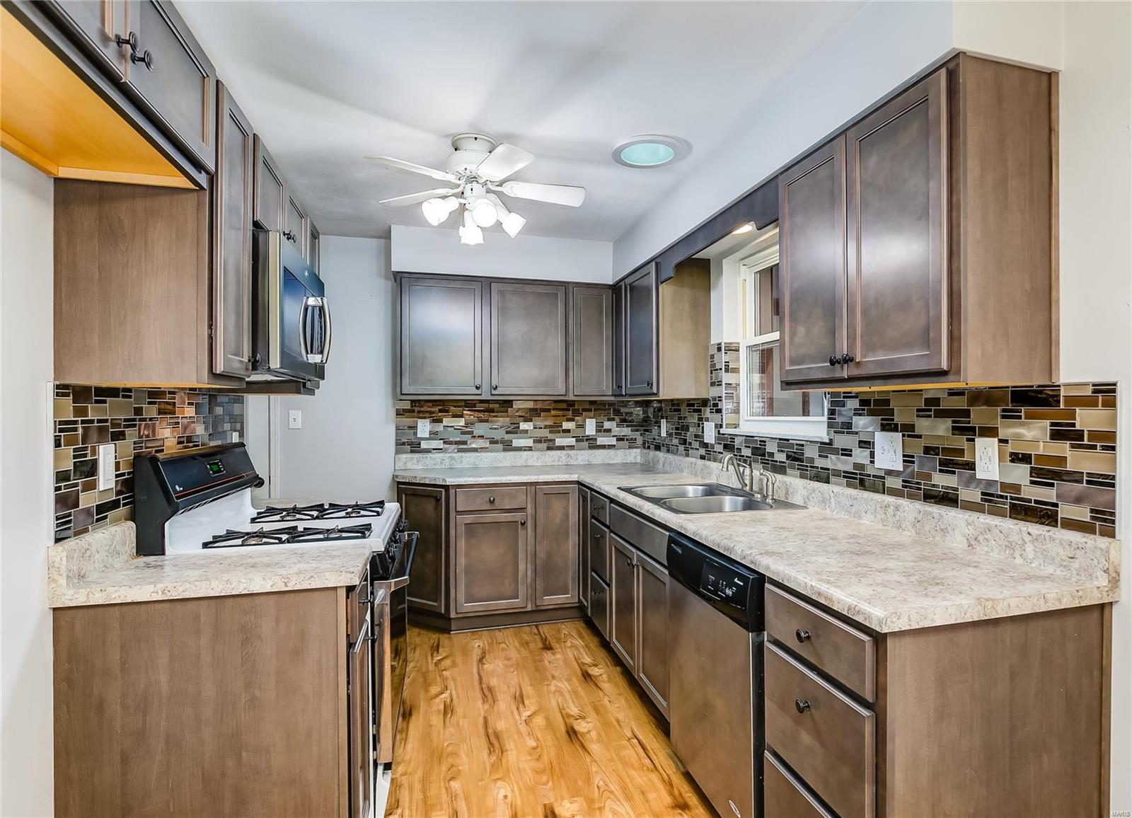 711 Willow Lane Waterloo, IL 62298 - Photo 11 of 28