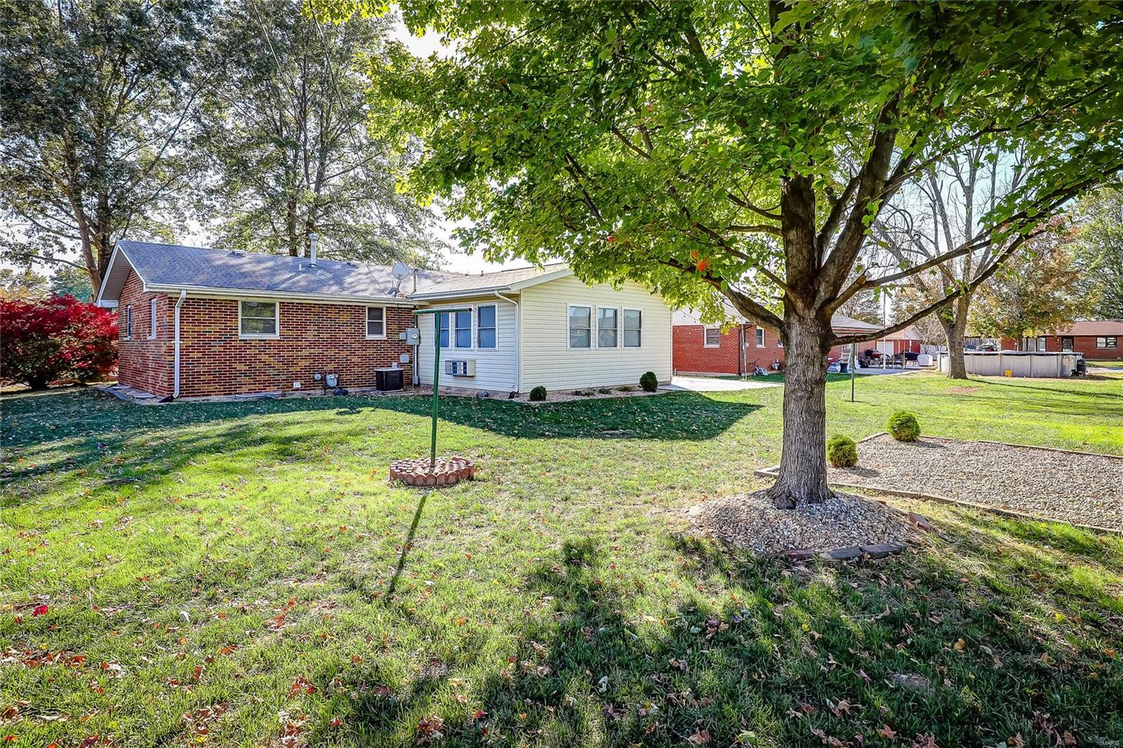 711 Willow Lane Waterloo, IL 62298 - Photo 5 of 28