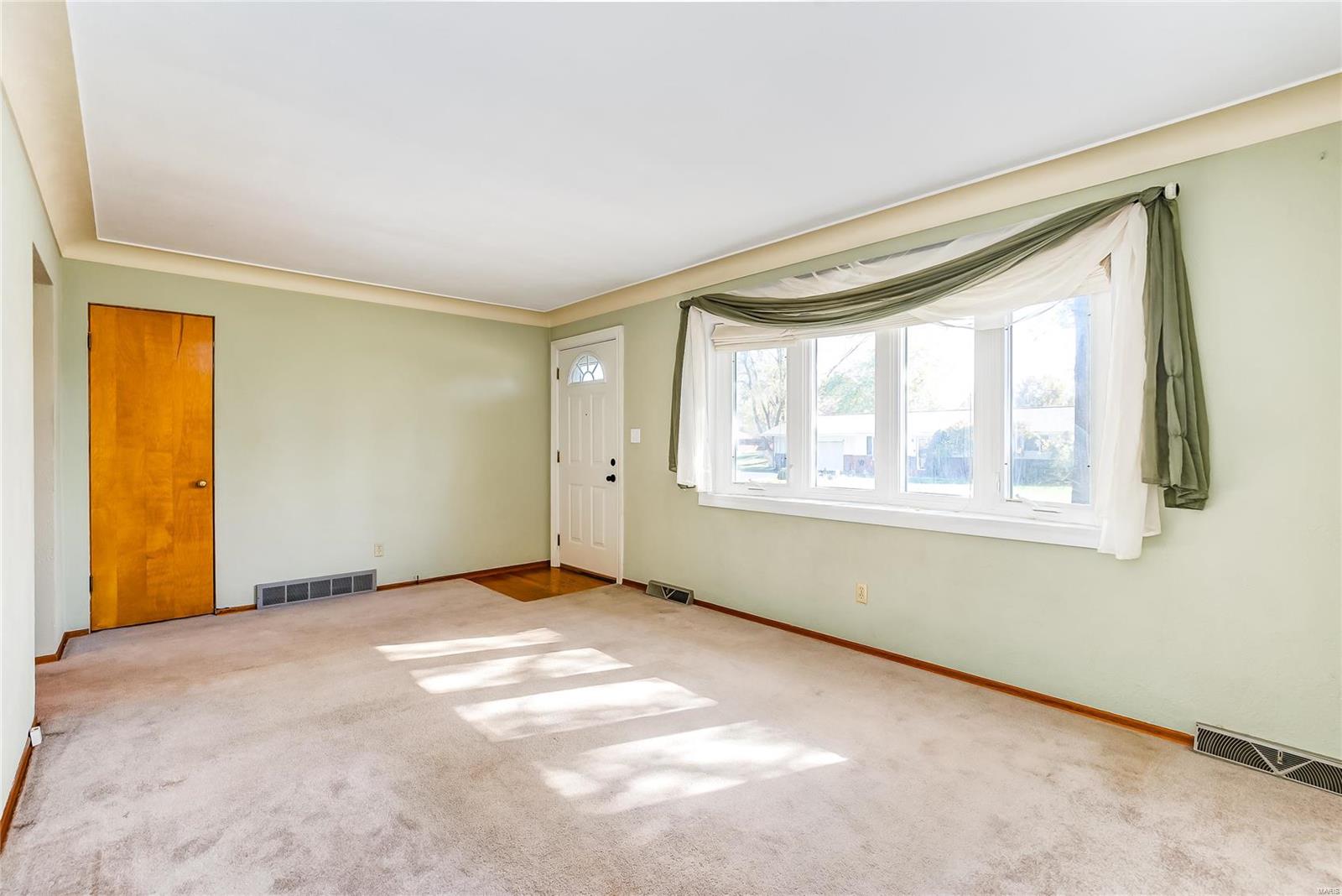 711 Willow Lane Waterloo, IL 62298 - Photo 7 of 28