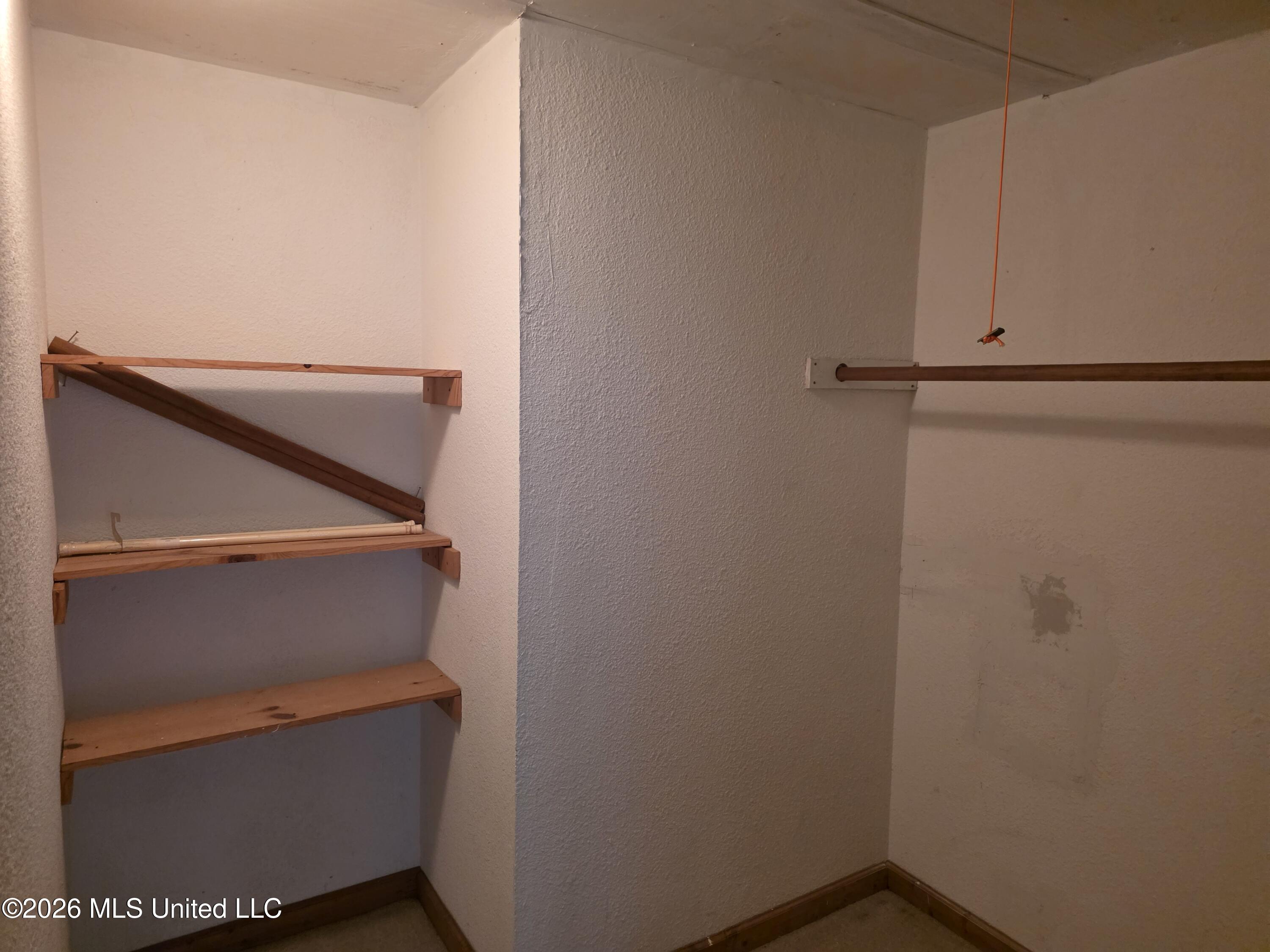 2025 Hendrix Road Coffeeville, MS 38922 - Photo 21 of 27 primary closet