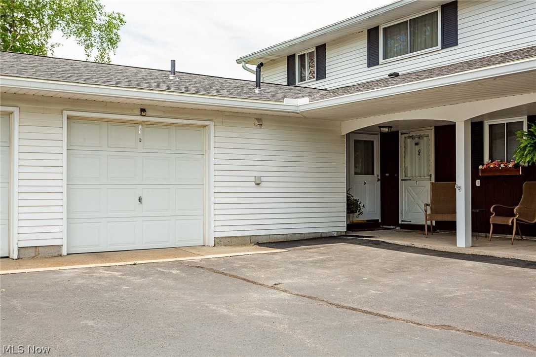 8947 West Ridge Road Elyria, OH 44035 - Photo 2 of 26 Gallery Image 2
