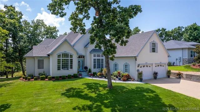 $585,000 | 67 Windjammer Estates Drive, Lake Ozark, MO 65049