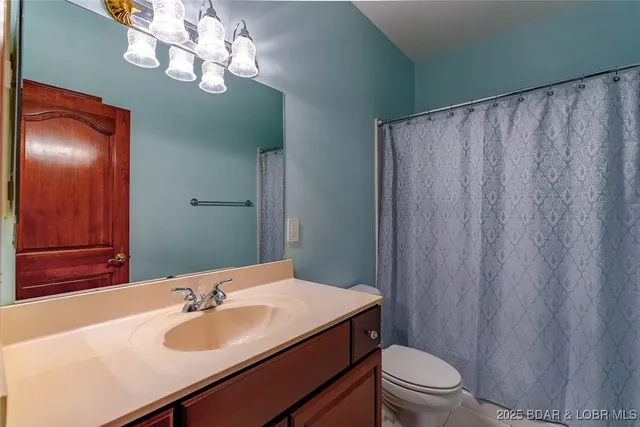 $585,000 | 67 Windjammer Estates Drive, Lake Ozark, MO 65049