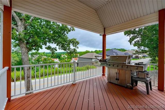 $585,000 | 67 Windjammer Estates Drive, Lake Ozark, MO 65049