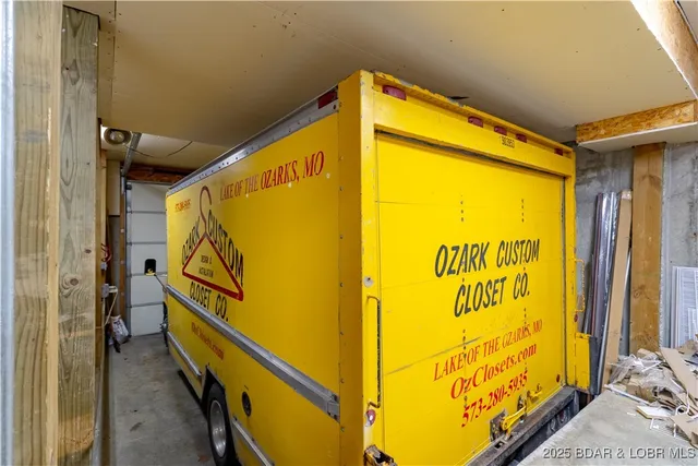 $585,000 | 67 Windjammer Estates Drive, Lake Ozark, MO 65049