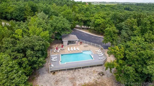 $585,000 | 67 Windjammer Estates Drive, Lake Ozark, MO 65049