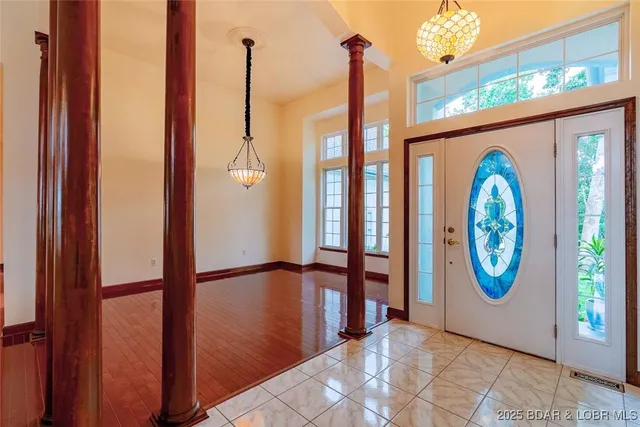 $585,000 | 67 Windjammer Estates Drive, Lake Ozark, MO 65049