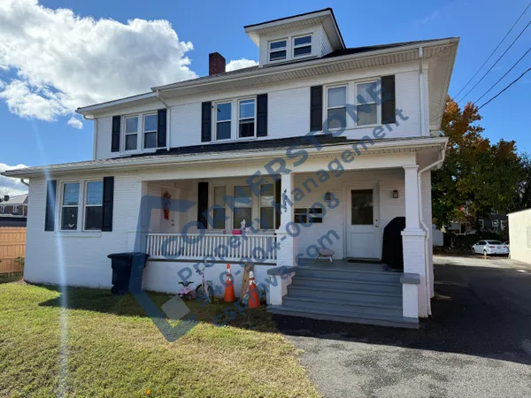 $825 | 4812 Williamson Road, Unit 4, Roanoke, VA 24012