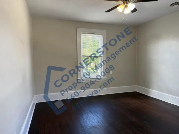 $825 | 4812 Williamson Road, Unit 4, Roanoke, VA 24012