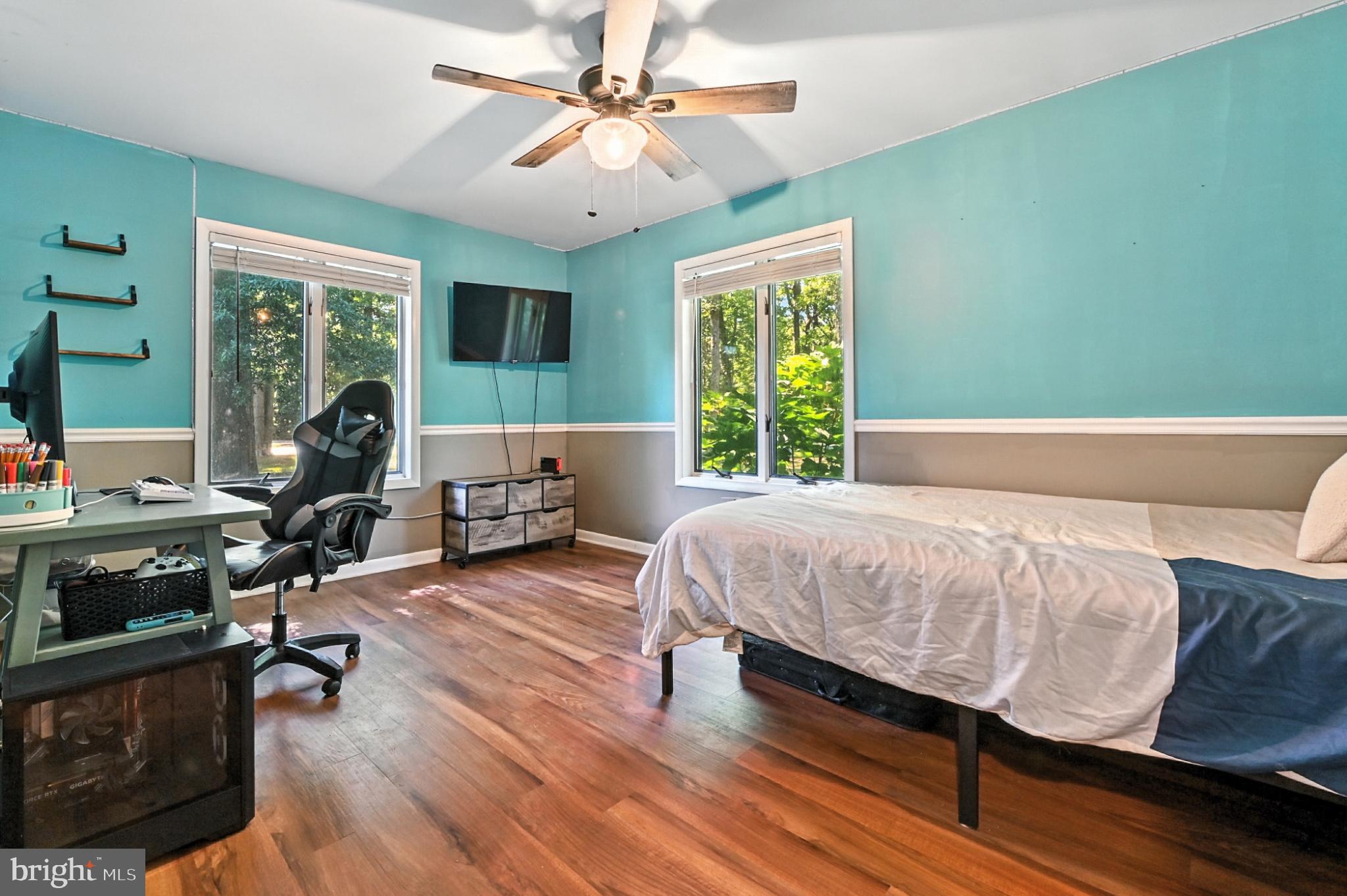115 Queens Colony High Road Stevensville, MD 21666 - Photo 25 of 47 Sizeable 2nd bedroom.