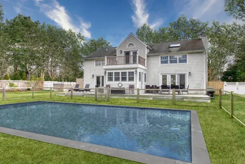 27 Fieldview Lane, East Hampton, NY 11937