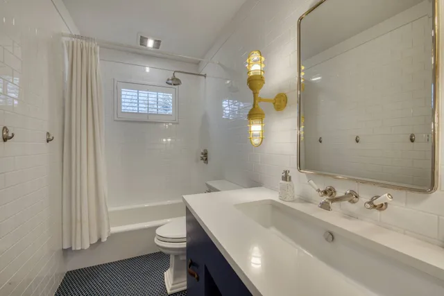 $100,000 | 27 Fieldview Lane, East Hampton, NY 11937