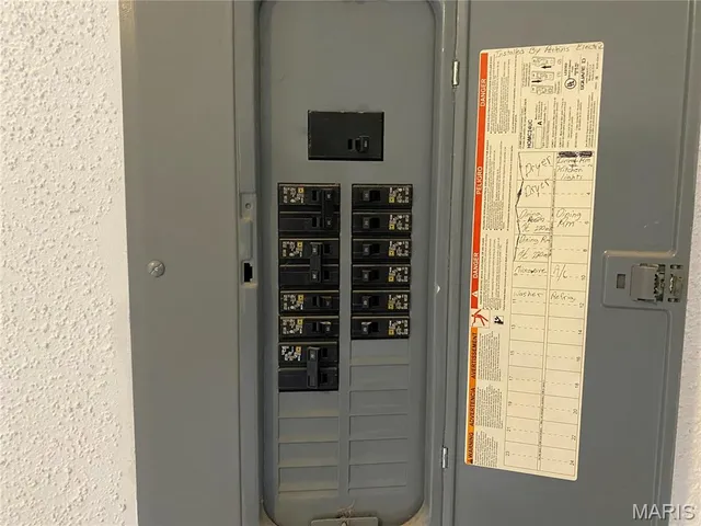 $99,000 | 210 South Court Street, Bowling Green, MO 63334