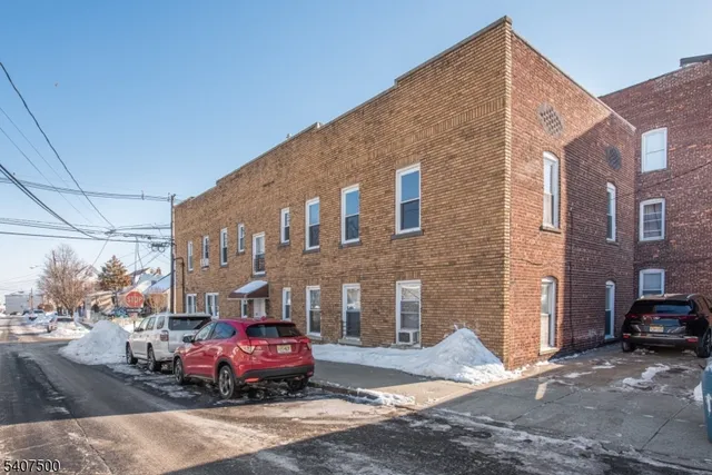 $2,600 | 137 Hammond Avenue, Passaic, NJ 07055