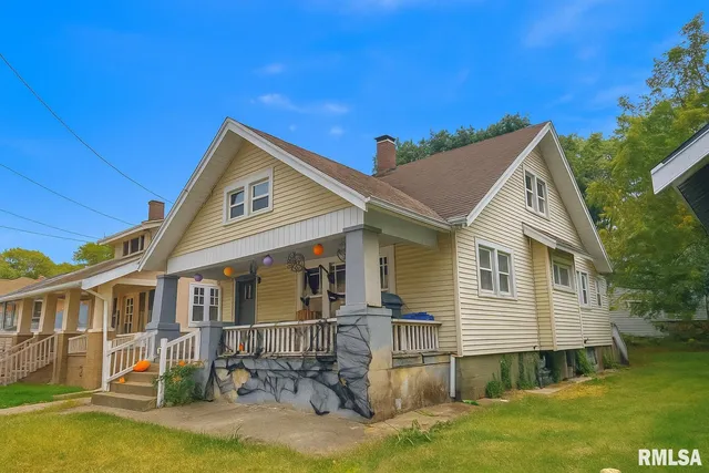 $49,990 | 816 West Columbia Terrace, Peoria, IL 61606