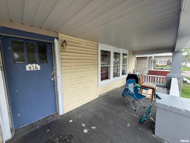 $49,990 | 816 West Columbia Terrace, Peoria, IL 61606