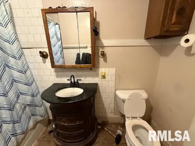 $49,990 | 816 West Columbia Terrace, Peoria, IL 61606