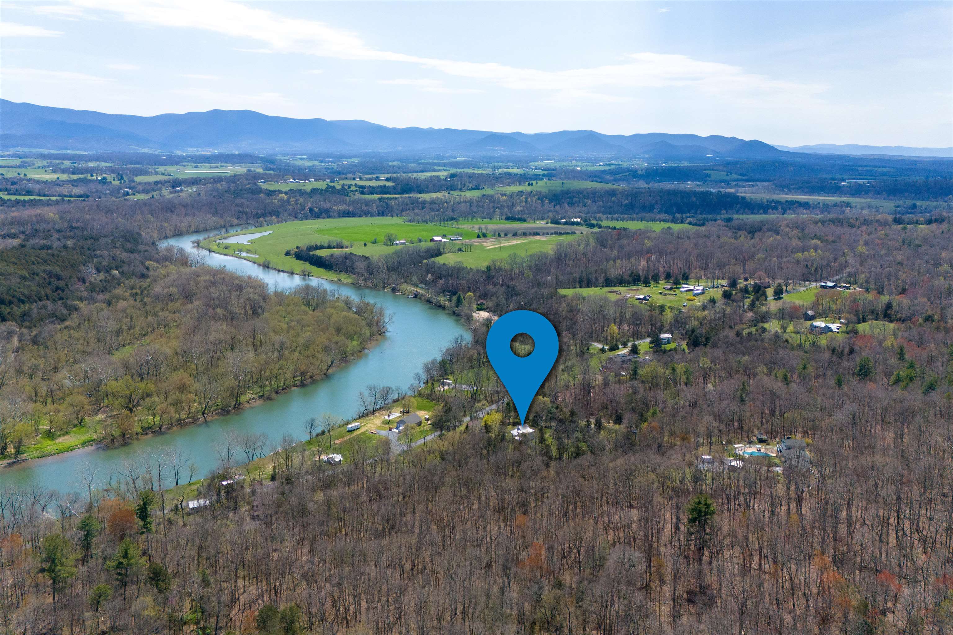 1476 Egypt Bend Road Luray, VA 22835 - Photo 2 of 74 a view of a backyard