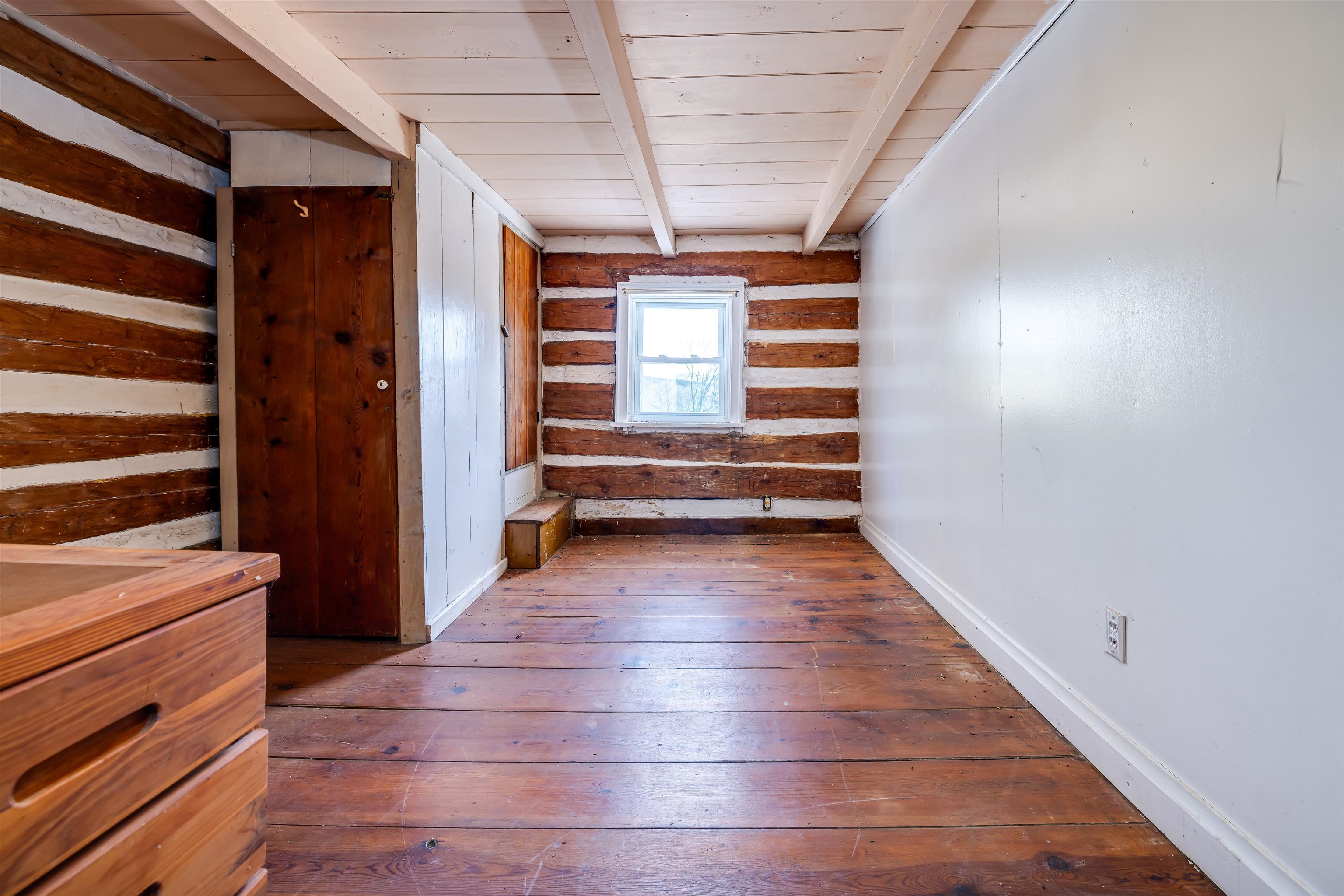 1476 Egypt Bend Road Luray, VA 22835 - Photo 33 of 74 a view of room with stairs and a window