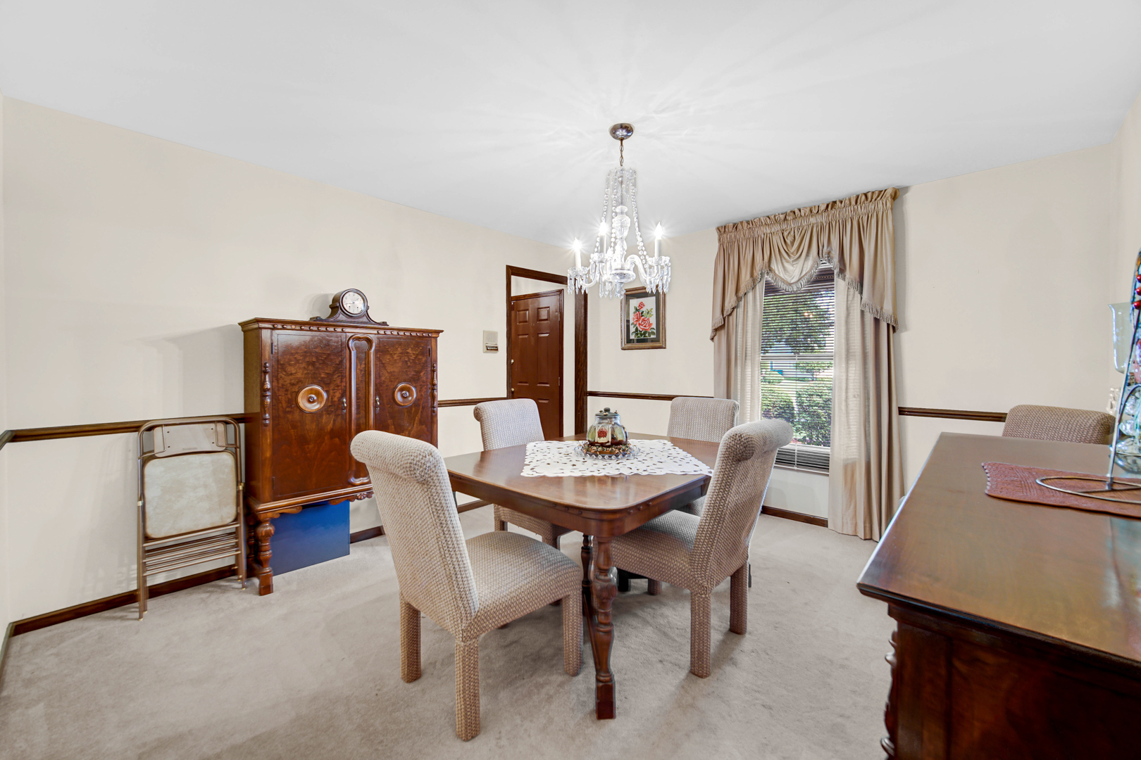 1224 Hickory Trail Addison, IL 60101 - Photo 3 of 34 Gallery Image 3