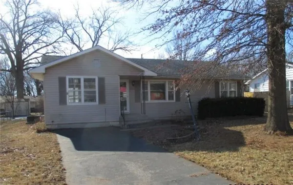 2106 East 9th Street, Sedalia, MO 65301