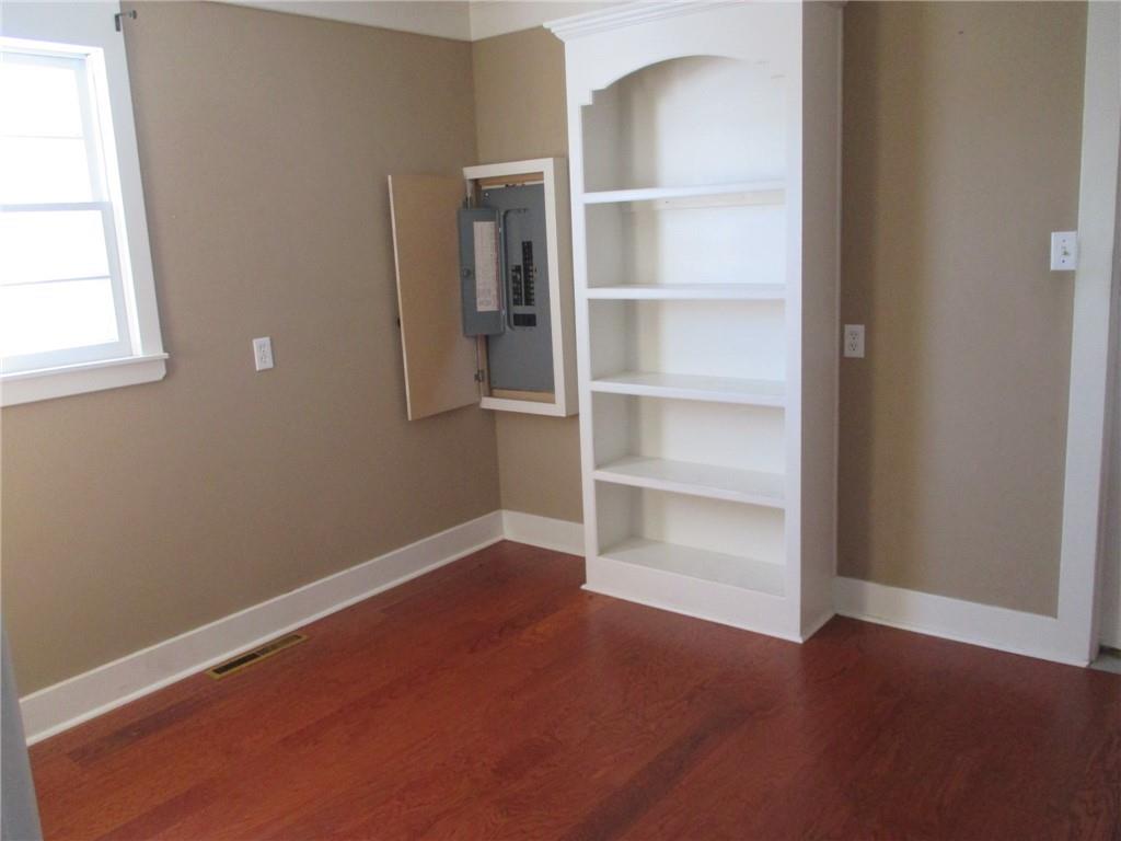 2106 East 9th Street Sedalia, MO 65301 - Photo 5 of 14