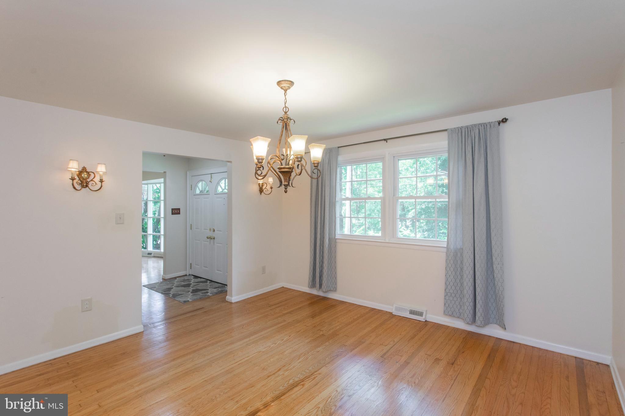 501 Ellis Road Havertown, PA 19083 - Photo 9 of 49